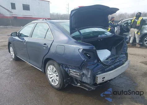 2014 Toyota Camry Le z USA, uszkodzony, nr VIN 4T4BF1FK5ER421882